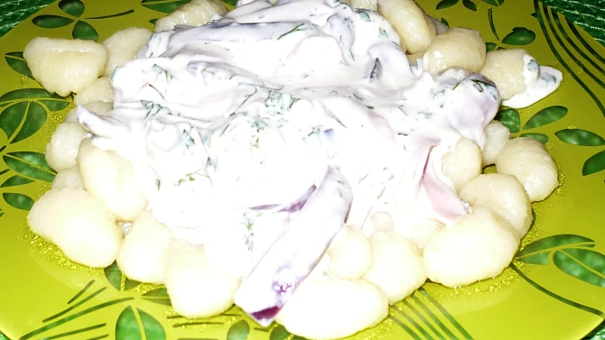 Gnocchi se smetanovou žampionovo-šunkovou omáčkou