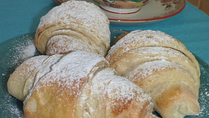 Jednoduché máslové croissanty