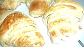 Jednoduché máslové croissanty