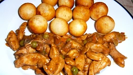 Kuřecí směs s kroketami