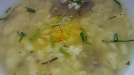 Kuřecí vývar  se šafránem