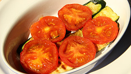 Kuskus zapečený s cuketou