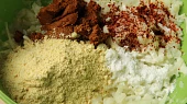 Květákové curry smaženky s mátovou rájtou