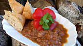 Nudličky na ratatouille a červeném víně