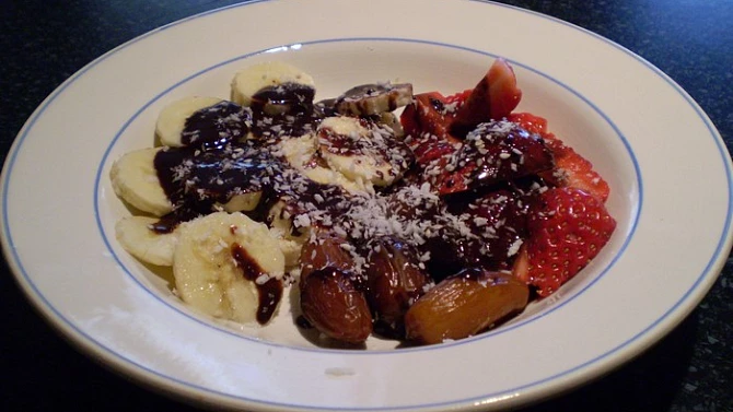 Ovoce v čokoládě ala fondue - vegan