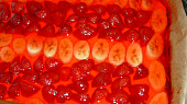 Ovocné řezy s pudinkovo tvarohovým krémem a želatinou