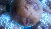Perníkové muffinky s třešněmi
