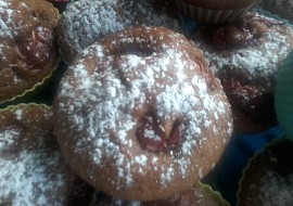 Perníkové muffinky s třešněmi