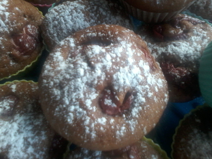 Perníkové muffinky s třešněmi