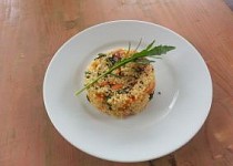 Pikantná quinoa so zeleninou