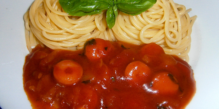 Špagety s kečupovou omáčkou