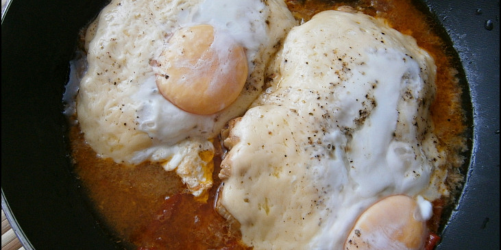 Vepřová kýta z papiňáku s bramborem,trochu jinak a opět chutně (Zhruba po 5minutách máme vejce zatažená)