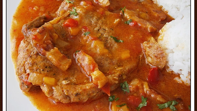 Vepřový plátek v zelenině a polotovaru z papiňáku, Vepřový plátek v zelenině