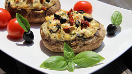 Žampiony s tvarohovou náplní