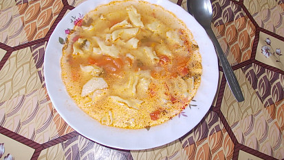 Babiččina zeleninová polévka se "škubanými" knedlíčky