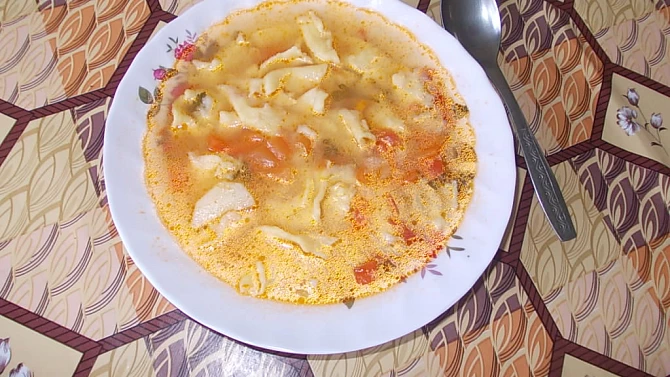 Babiččina zeleninová polévka se "škubanými" knedlíčky