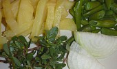 Bramborový salát se šruchou a fazolkami