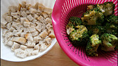 Brokolicovo-chlebové placičky bez mouky a vajec, Hlavní použité suroviny