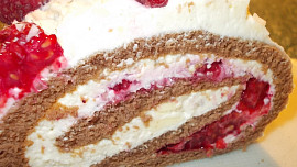 Kakaovomalinová roláda