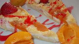 Koláč s ovocem a tvarohem