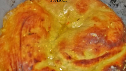 Krompiruša - závin s bramborami a cibulí, upečeno...