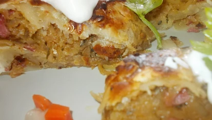 Krompiruša - závin s bramborami a cibulí