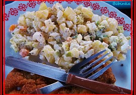 Letní bramborový salát s brokolicí (pro Danielku 72 i ostatní))