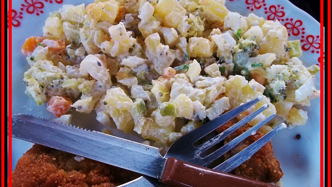 Letní bramborový salát s brokolicí (pro Danielku 72 i ostatní)), Letní bramborový salát s brokolicí