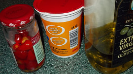 Masové placičky s patizonem, syrečkem  a ostrým přelivem