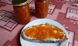 Meruňková marmeláda od tety