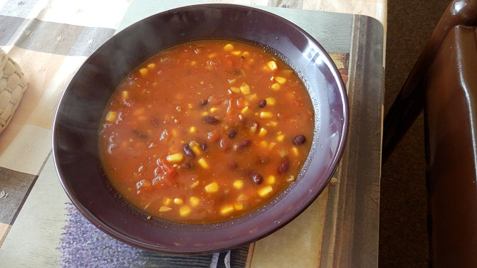 Mexická polévka s klobásou, Chutná výborně.