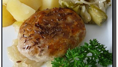 Mleté maso v tukové vepřové bláně (bránici, košilce, závoji, necu)