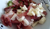 Pečené papriky plné dobrot, ingredience na pánev..