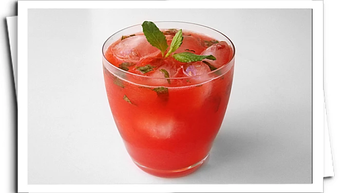 Rybízová limonáda (DlabemeZdrave)