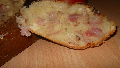 Šunkovo-sýrový chléb,podle Babicy