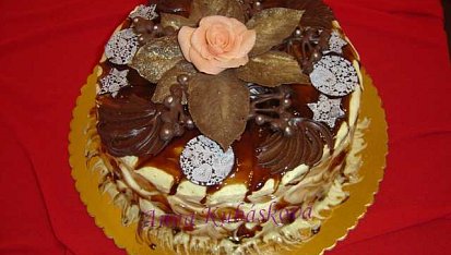 Tiramisu s karamelovým přelivem
