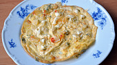 Tvarůžková omeleta se zeleninou a tofu, Omeleta s tvarůžky-