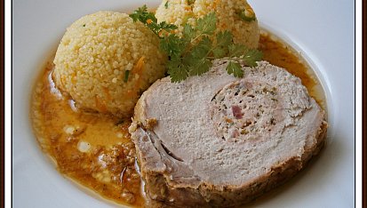 Vepřová kotleta plněná,v marinádě z citrusů pečená