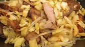 Wok - kachní prsa s pórkem a zelím