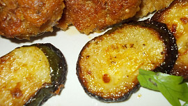 Cuketa naložená, v oleji osmažená