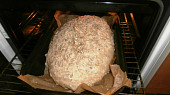 Domácí chleba Mirečka, v průběhu pečení