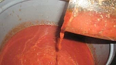 Domácí kečup podle časopisu Gurmet, rozmixované..
