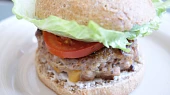 Domácí plněné burgery