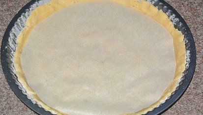 Fíkový koláč, koláč vyložíme pečícím papírem