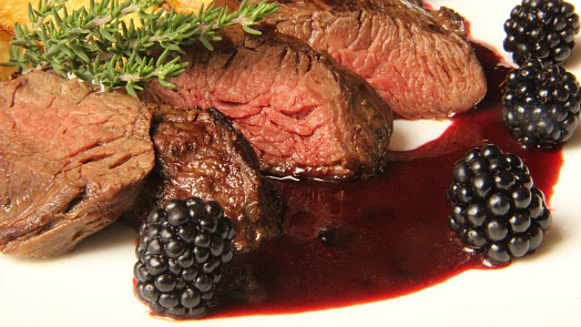 Hanger steak (veverka) s ostružinovou omáčkou