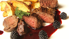 Hanger steak (veverka) s ostružinovou omáčkou