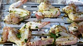 Křidýlka pikantně na bylinkách, na grilu