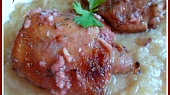 Kuřecí horní stehna ve vinné marinádě na grilu