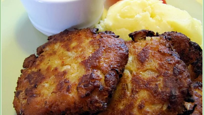 Květákové curry smaženky s mátovou rájtou