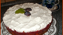 Perníkový dort s opilým švestkovým želé